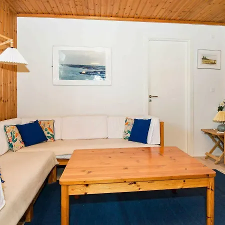 Three-bedroom Holiday In Orsted 4 * Kare